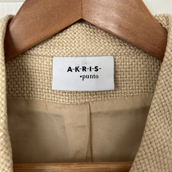 Linen blazer with fringe detail. - Picture 3 of 5